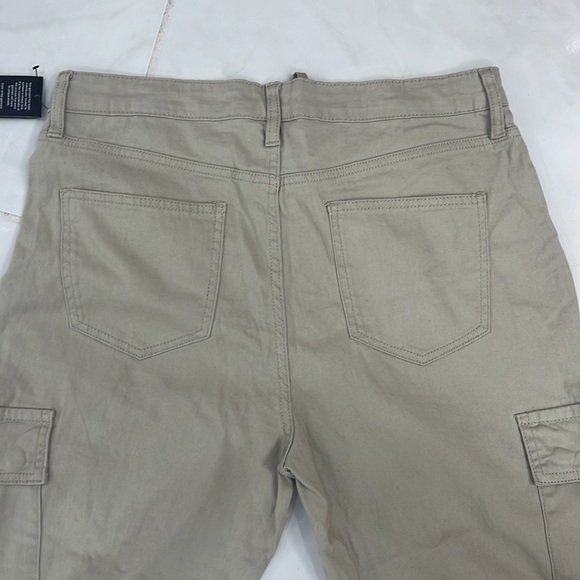 Junior cargo pants . New with tags. Beige. - Picture 5 of 5